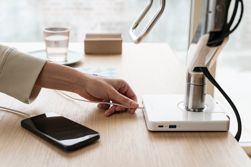 humanscale usb poort